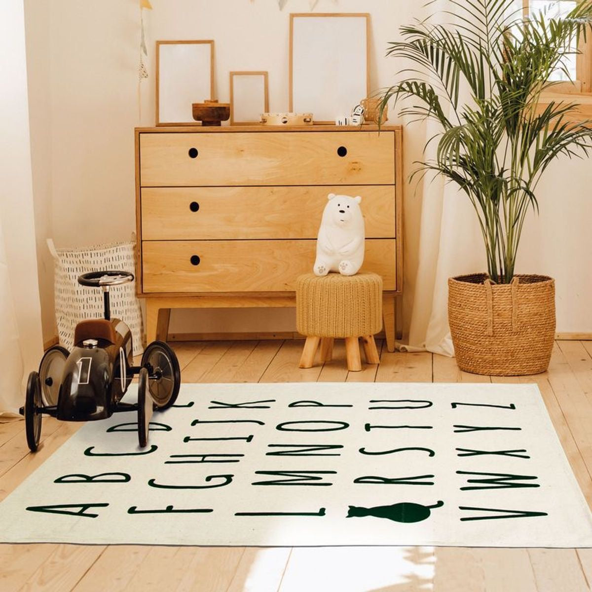 Tapis enfant imprimé alphabet et chat 100x150 cm THE DECO FACTORY