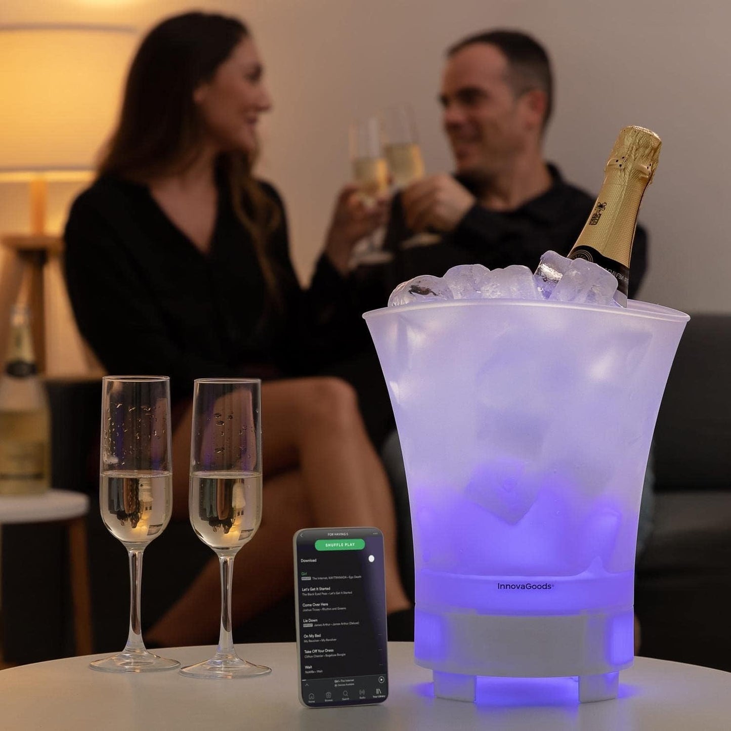 InnovaGoods® Seau LED avec haut-parleur rechargeable Sonice, garde vos boissons fraîches et vous divertit avec de la musique, design compact et élégant, idéal pour la maison et les fêtes.