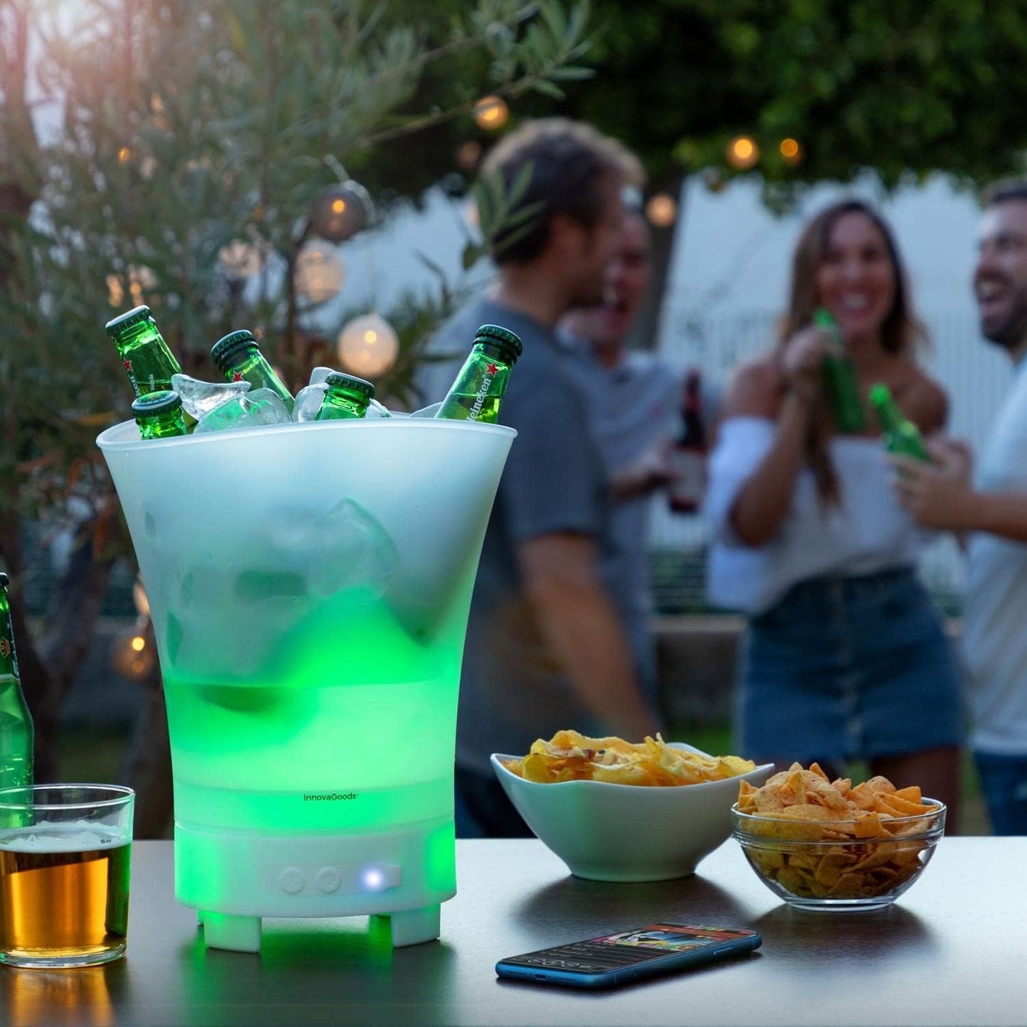 InnovaGoods® Seau LED avec haut-parleur rechargeable Sonice, garde vos boissons fraîches et vous divertit avec de la musique, design compact et élégant, idéal pour la maison et les fêtes.